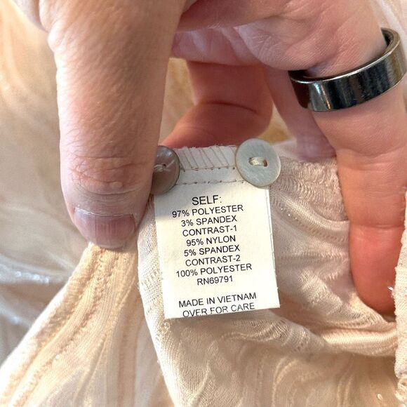 Y2K Olive Hill Sparkly Lace Ivory Blouse Size Medium - Picture 5 of 9